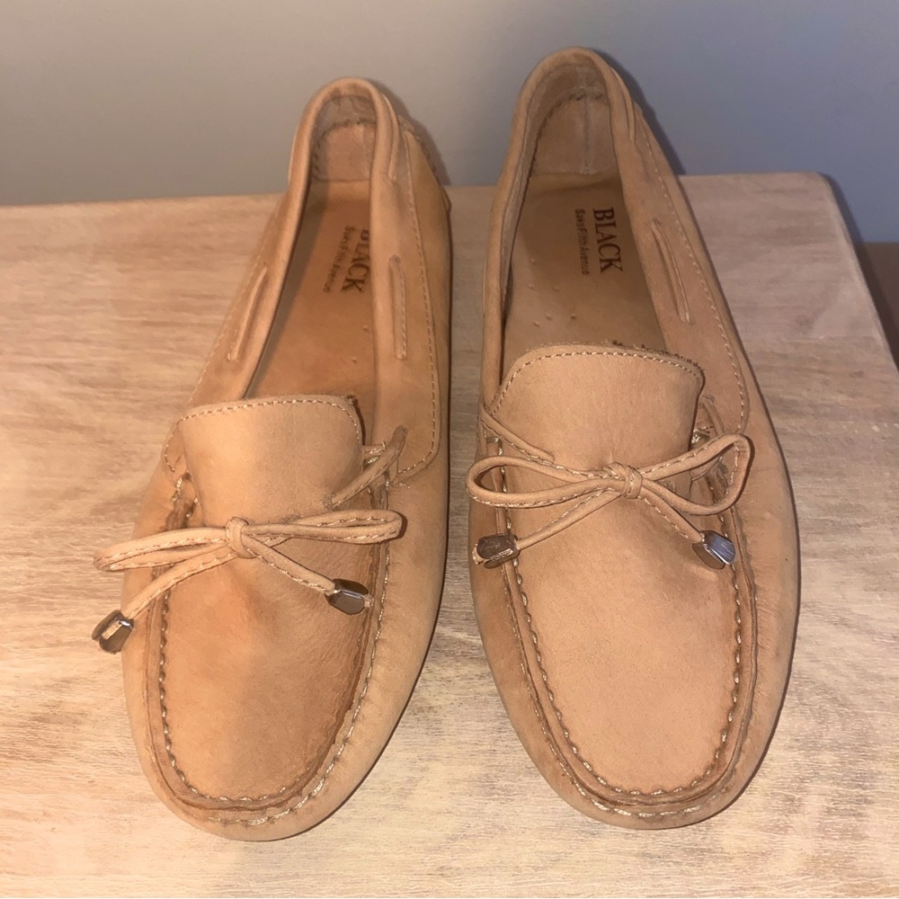 Saks Fifth Avenue Black label Tan Leather Women's Loafers - moccasin